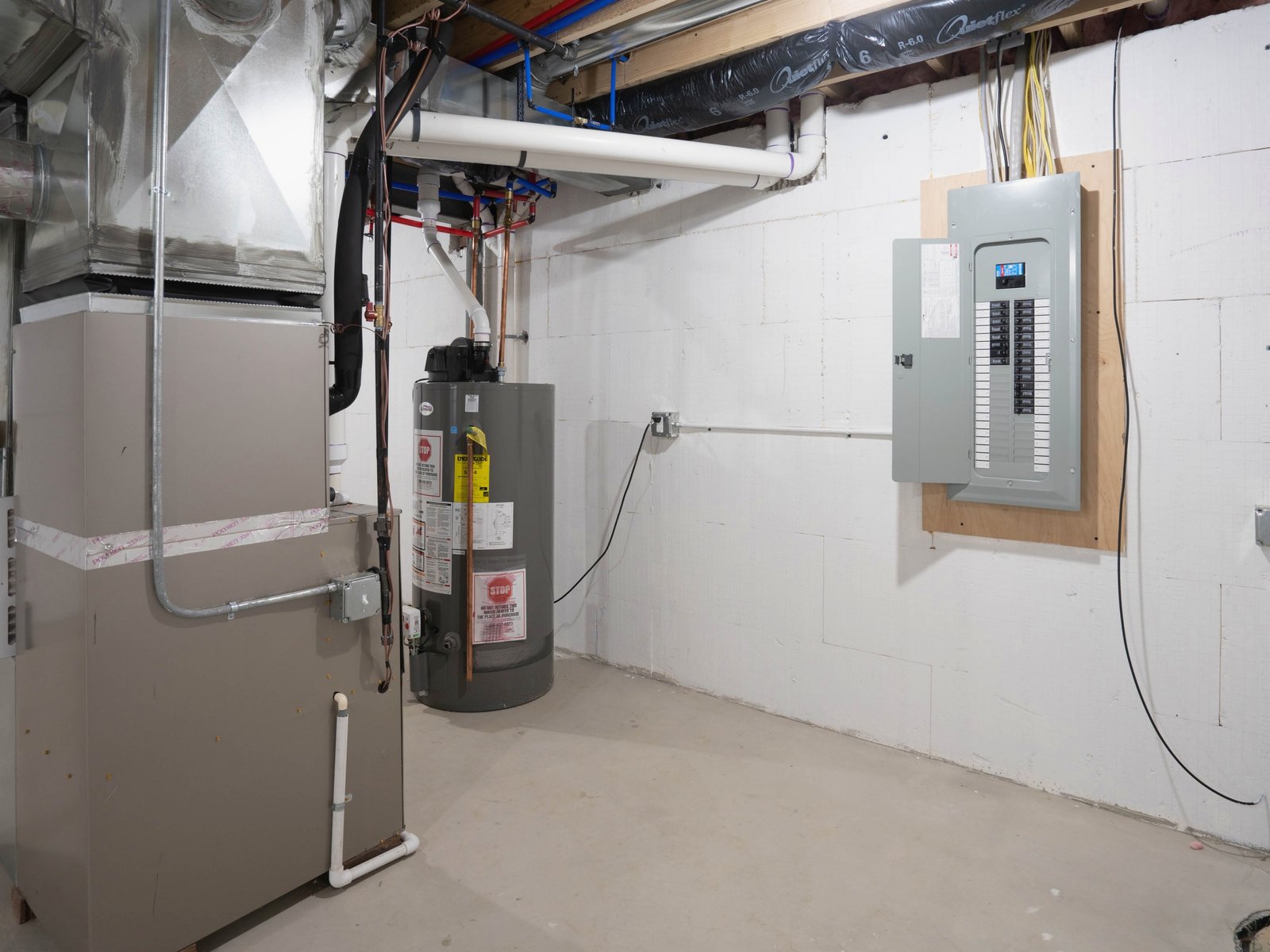 Hormann's Heating & Cooling heating and air conditioning work in Del Valle