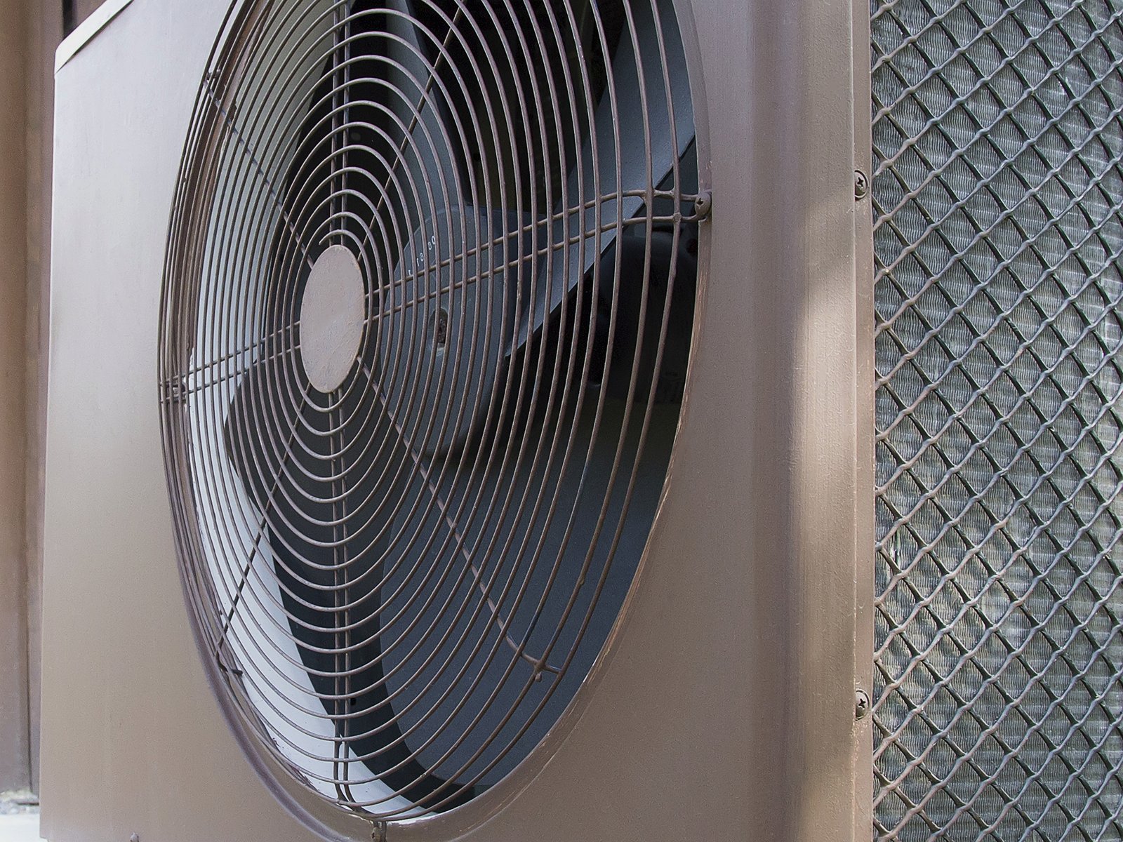 Custom Comfort Systems Inc heating and air conditioning work in Brentwood
