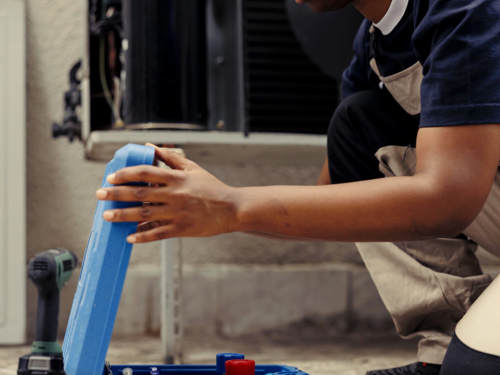 Neyer Heatg & Air Conditioning heating and air conditioning work in Ellisville