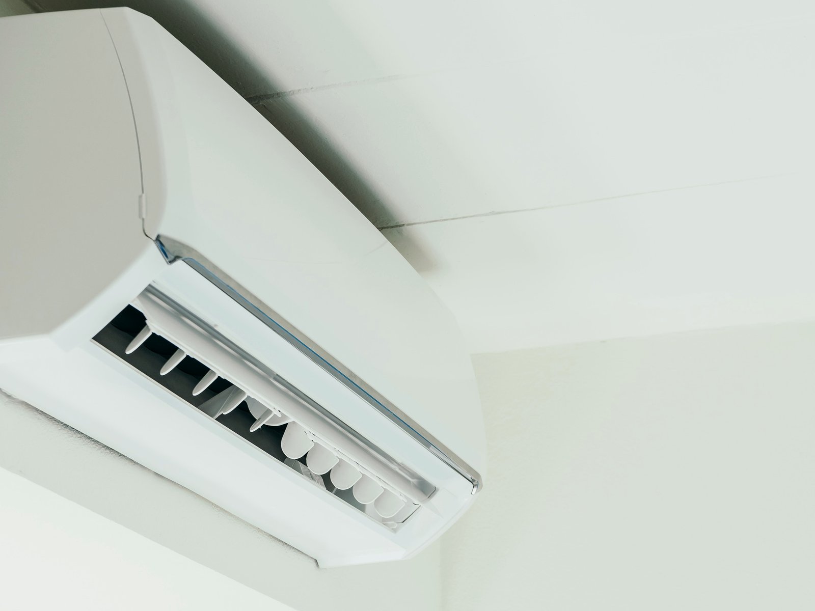 Dicks Air Conditioning & Services heating and air conditioning work in Adelanto