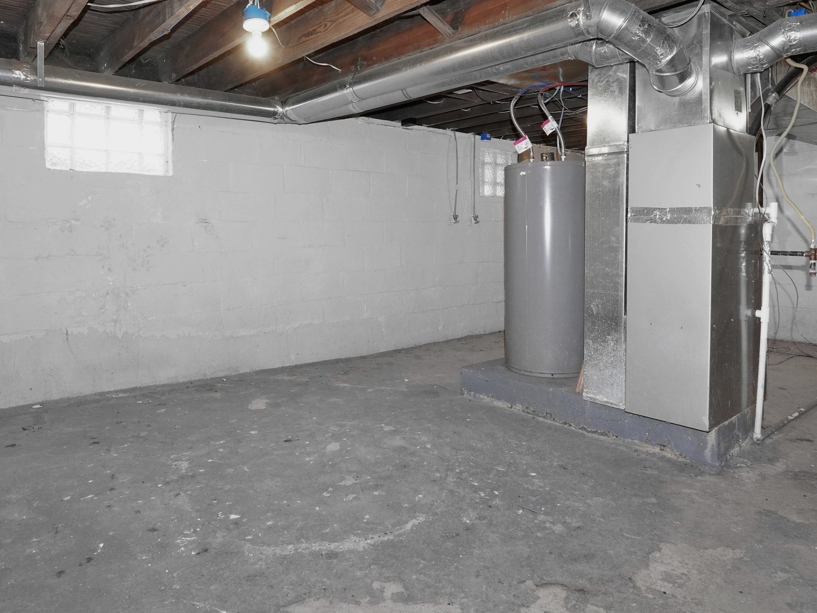 K & V Heating & Air Conditioning heating and air conditioning work in La Salle