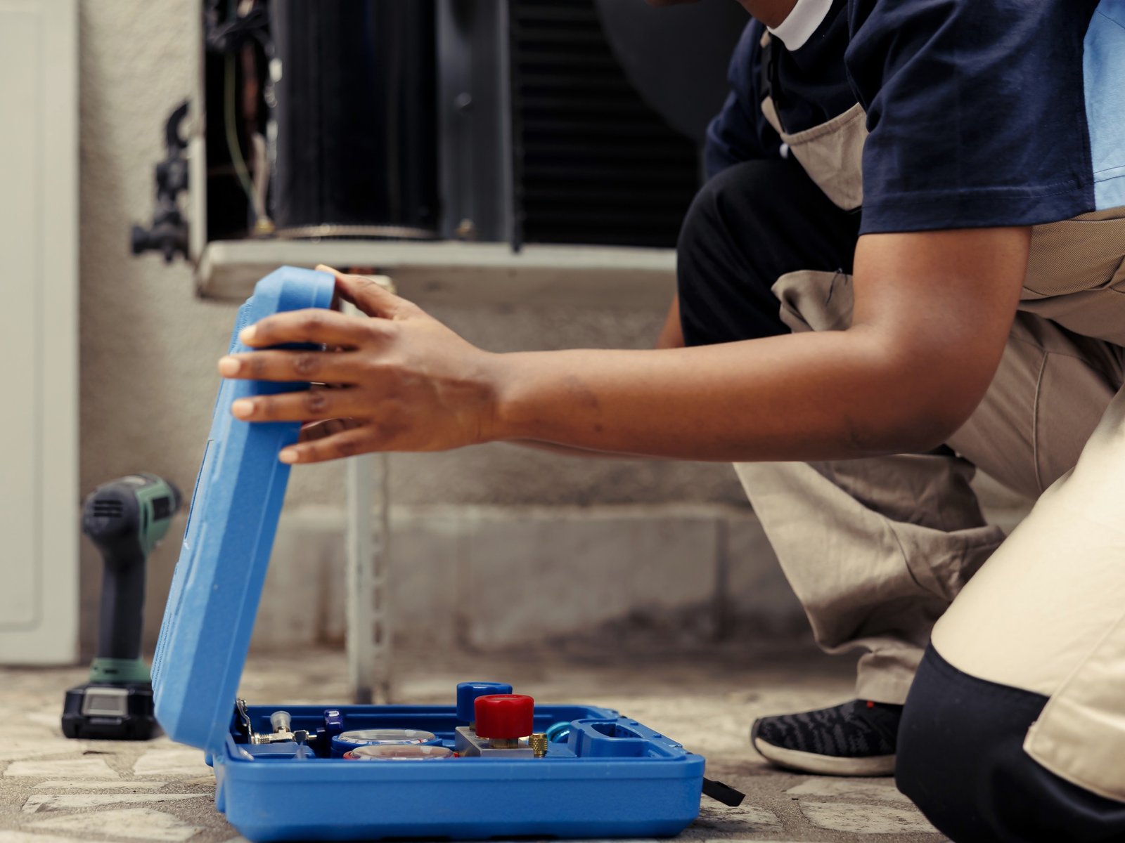 Mr Tech Air Conditioning & Heating System heating and air conditioning work in Brookhaven